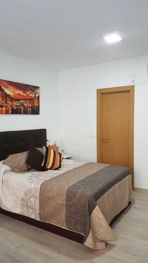 Apartamento Silvia 托雷莫利诺斯 外观 照片
